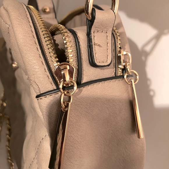 Quiclted Tan & Gold Cross Body Purse - Picture 6 of 10